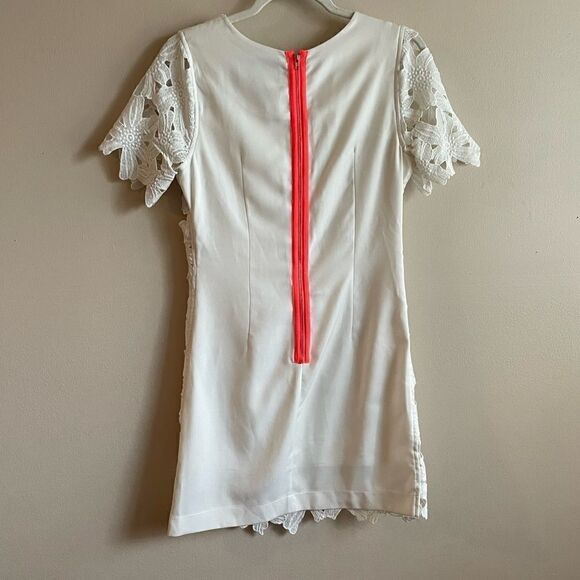 JOA sheath lace dress - Picture 3 of 8